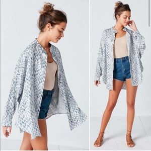 Kimchi Blue Kimono NWT